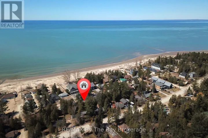 465 BLUEWATER LANE, Wasaga Beach, Ontario L9Z2P4