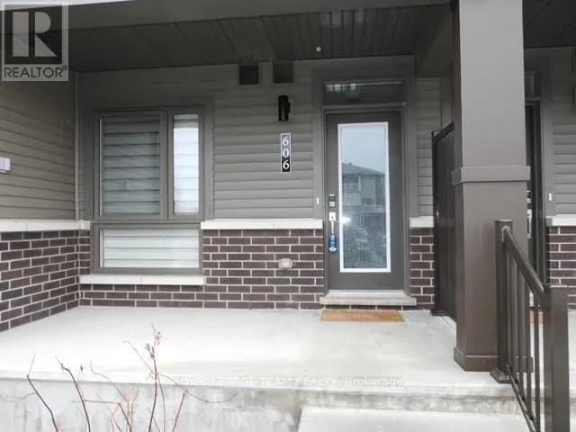 606 LILLIAN FREIMAN PRIVATE, Ottawa, Ontario K2J6Z8