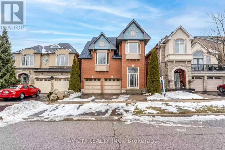 33 BROCKDALE STREET, Richmond Hill (Oak Ridges), Ontario L4E4W1