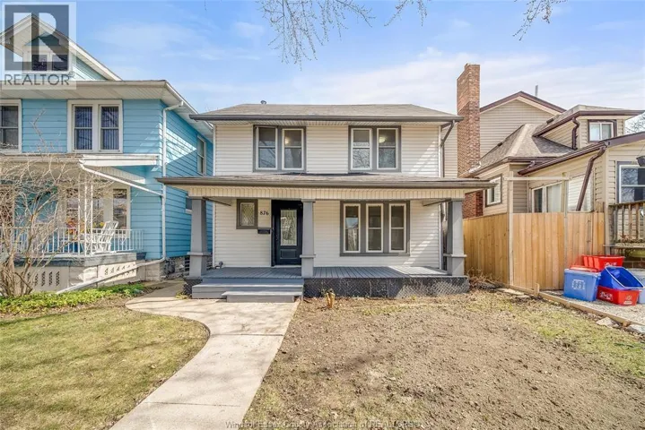876 HALL AVENUE, Windsor, Ontario N9A2M3