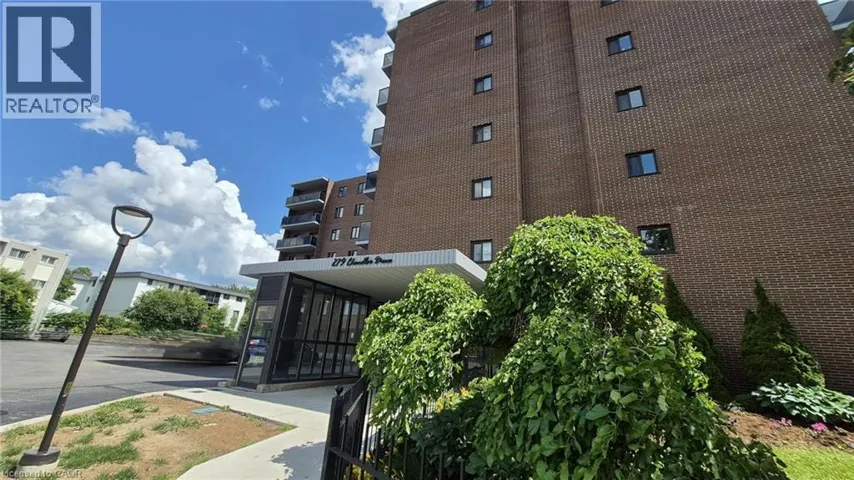 279 CHANDLER Drive Unit# 706, Kitchener, Ontario N2E1X6