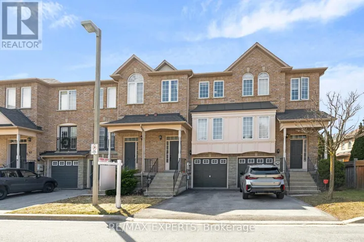61 - 19 FOXCHASE AVENUE, Vaughan (East Woodbridge), Ontario L4L9N1
