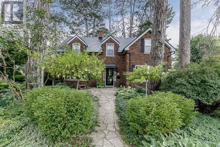 78 WELLS STREET, Aurora (Aurora Village), Ontario L4G1S9