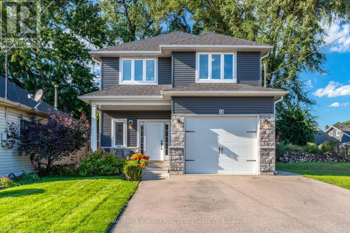 13 CLARE AVENUE, Hamilton (Hamilton Beach), Ontario L8H7C9
