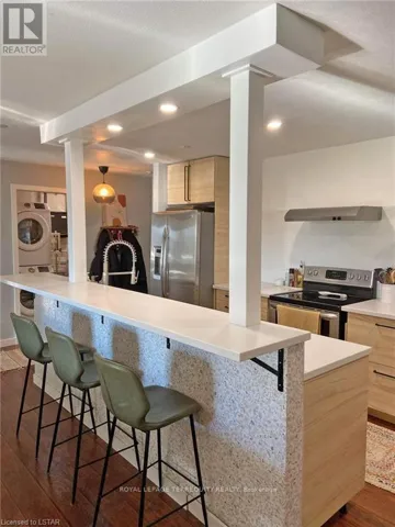 325 - 2230 TRAFALGAR STREET, London East (East I), Ontario N5V4J9