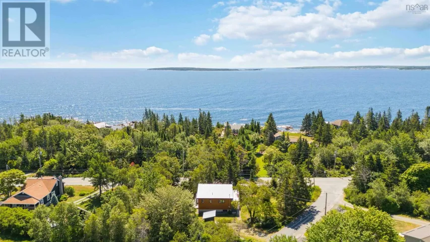 10 Silver Rock Road, Hunts Point, Nova Scotia B0T1G0