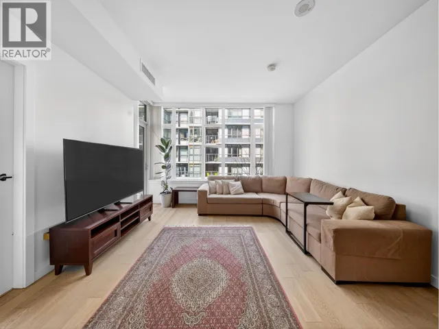 301 2565 MAPLE STREET, Vancouver, British Columbia V6J0C8