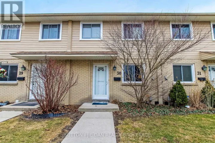 30 - 775 OSGOODE DRIVE, London South (South Y), Ontario N6E1C2