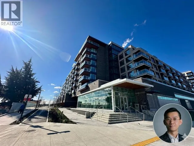 501 755 HARBOURSIDE DRIVE, North Vancouver, British Columbia V7P0G1