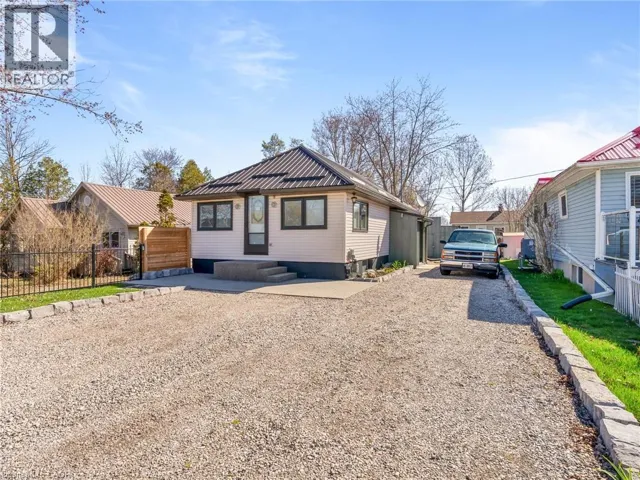 7 PARK Street, Nanticoke, Ontario N0A1L0