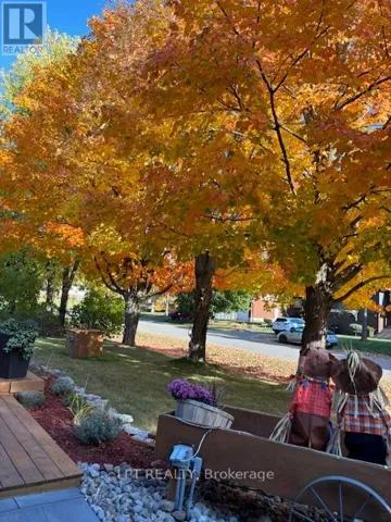 34 CEDAR CREEK ROAD, Springwater (Midhurst), Ontario L9X0P5