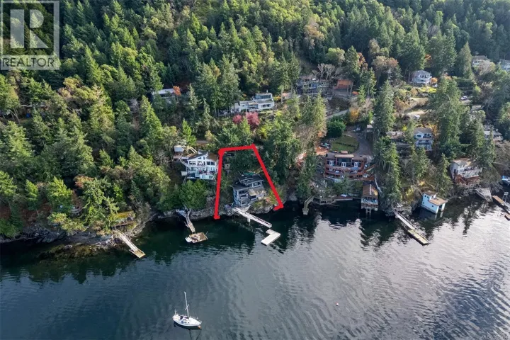 6800 MARK Lane, Central Saanich, British Columbia V9E2A1
