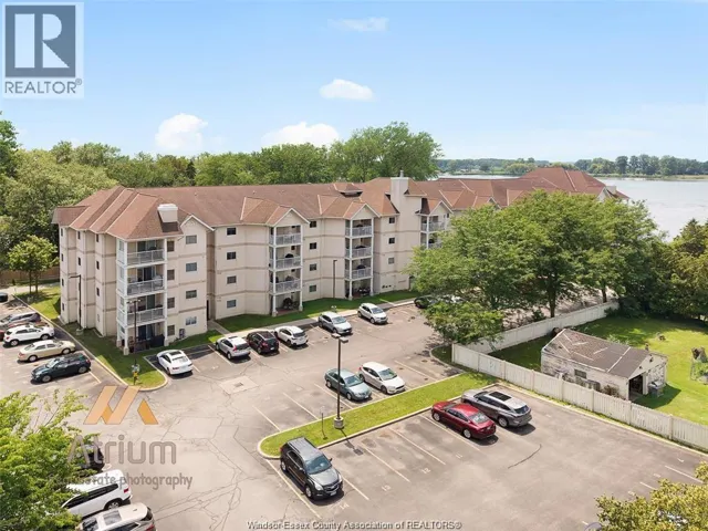 40 ADAMS LANE Unit# 302, LaSalle, Ontario N9J3R4