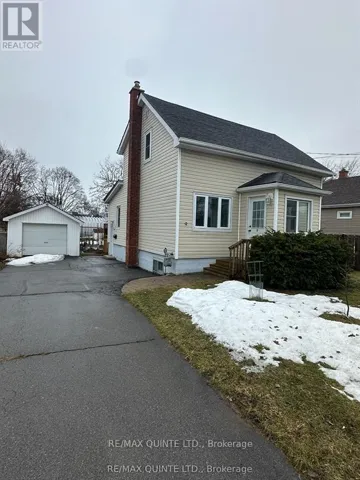 9 WILKINS STREET, Belleville (Belleville Ward), Ontario K8P1P2