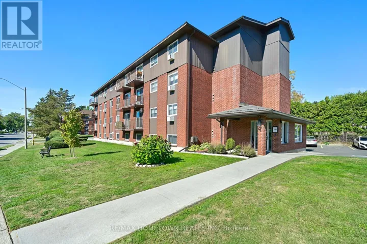 17 - 6 CHARLOTTE PLACE, Brockville, Ontario K6V6T4