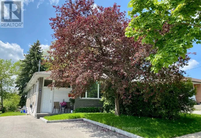 BMNT - 74 NEWBURY DRIVE, Newmarket (Bristol-London), Ontario L3Y4R3