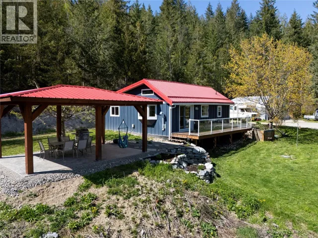 6740 Highway 97A Highway, Grindrod, British Columbia V0E1Y0