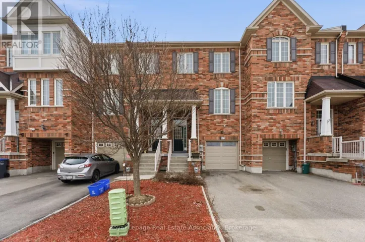 647 COURTNEY VALLEY ROAD, Mississauga (East Credit), Ontario L5V0C4