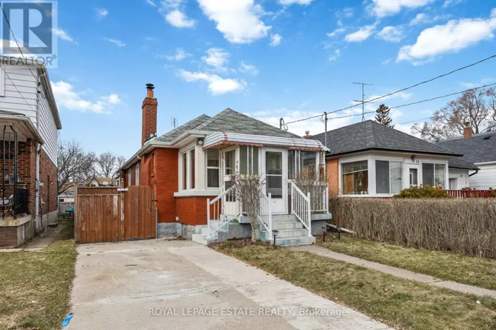 22 MEDFORD AVENUE, Toronto (Oakridge), Ontario M1L4G2