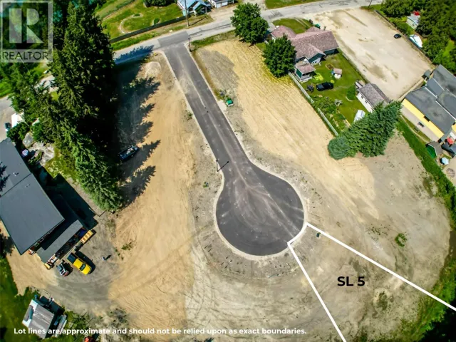 10-1445 Illecillewaet Road Lot# SL 5, Revelstoke, British Columbia V0E2S1