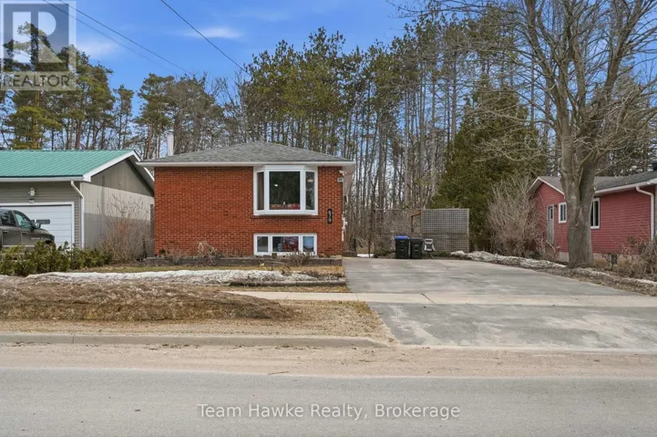 679 SIMCOE AVENUE, Tay (Port McNicoll), Ontario L0K1R0