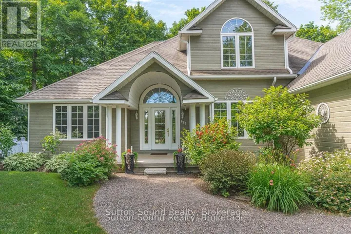 124 GOLDEN POND DRIVE, South Bruce Peninsula, Ontario N0H2T0