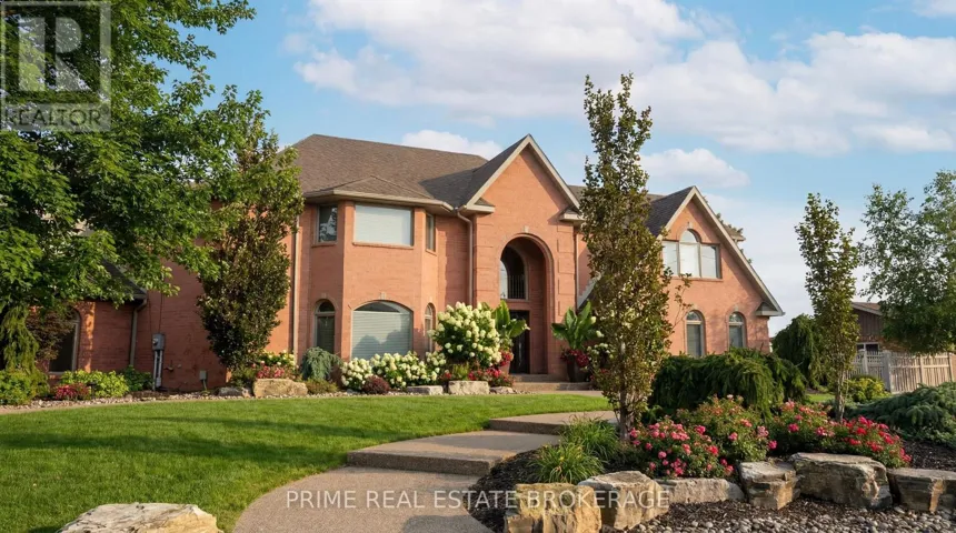 4 CRAWFORD STREET, Chatham-Kent (Mitchell's Bay), Ontario N0P1L0