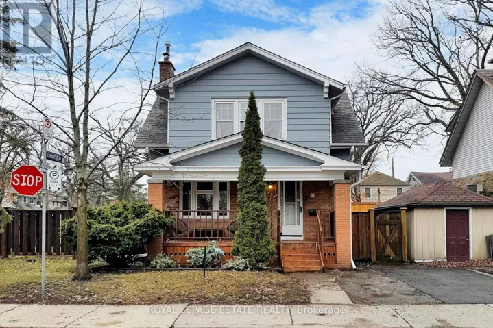 2 BECK AVENUE, Toronto (East End-Danforth), Ontario M4C4L5