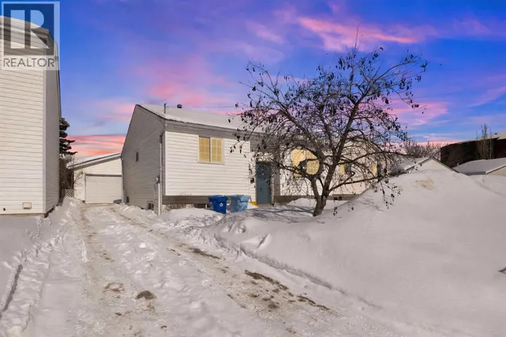 241 Bird Crescent, Fort McMurray, Alberta T9H4T4
