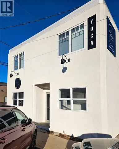 107 1st AVENUE W, Rosetown, Saskatchewan S0L2V0