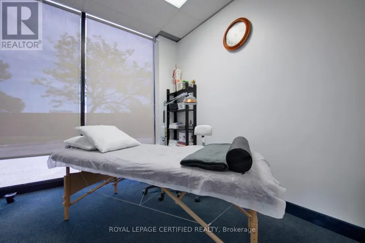 3049 KINGSTON ROAD, Toronto (Cliffcrest), Ontario M1M3W1
