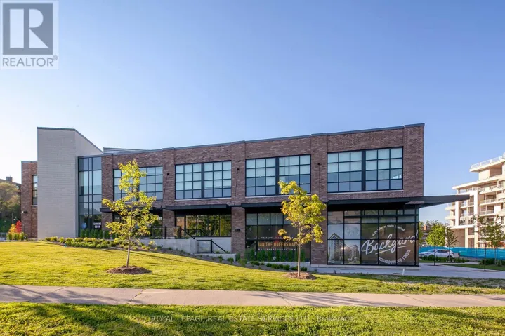 10 NEIGHBOURHOOD LANE, Toronto (Stonegate-Queensway), Ontario M8Y0A4