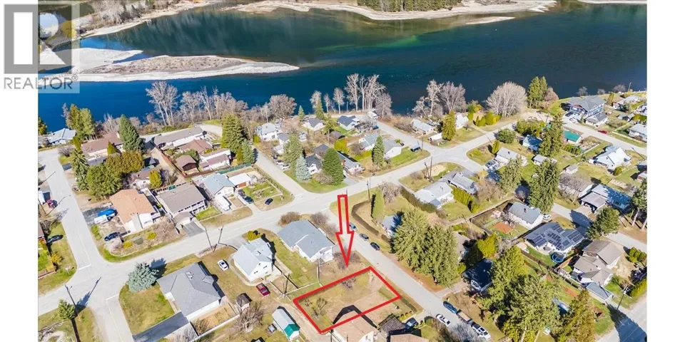 LOT 1 6TH Avenue, Castlegar, British Columbia V1N2C6