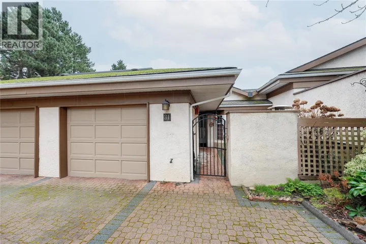 31 901 Kentwood Lane, Saanich, British Columbia V8Y2Y7