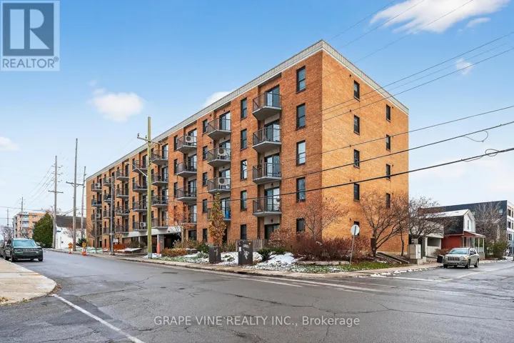 102 - 50 BURNSIDE AVENUE, Ottawa, Ontario K1Y2M2