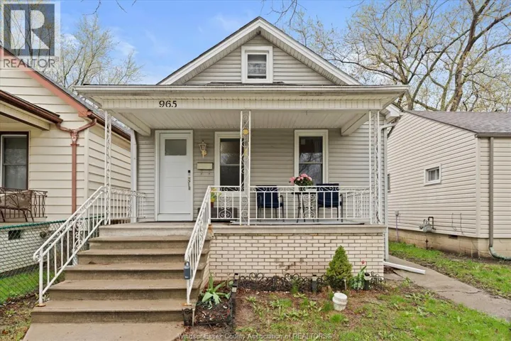 965 BRIDGE, Windsor, Ontario N9B2M9