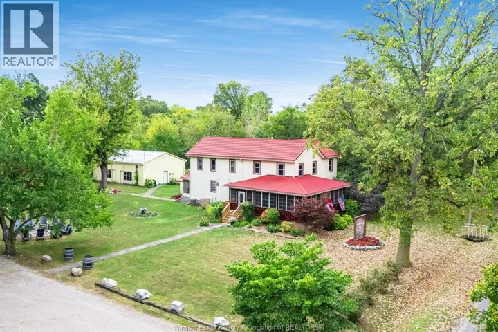 1060 East West ROAD, Pelee Island, Ontario N0R1M0