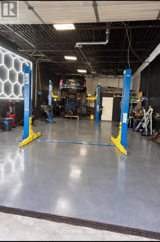 45 IRON STREET, Toronto (West Humber-Clairville), Ontario M9W1H1