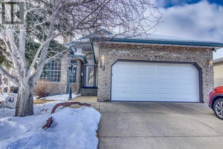 43 Valley Ridge Green NW, Calgary, Alberta T3B5L4