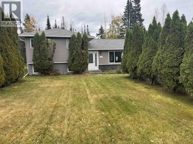 234 CENTENNIAL DRIVE, Mackenzie, British Columbia V0J2C0