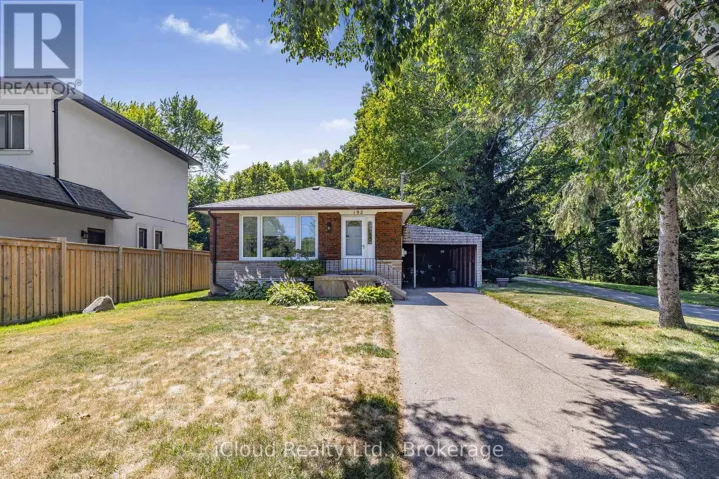 192 BEECHGROVE DRIVE, Toronto (West Hill), Ontario M1E3Z5