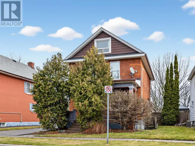 151 BURK STREET, Oshawa (Vanier), Ontario L1J4C2