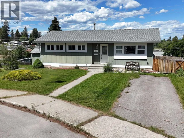 1005 16 Avenue S, Cranbrook, British Columbia V1C3A3