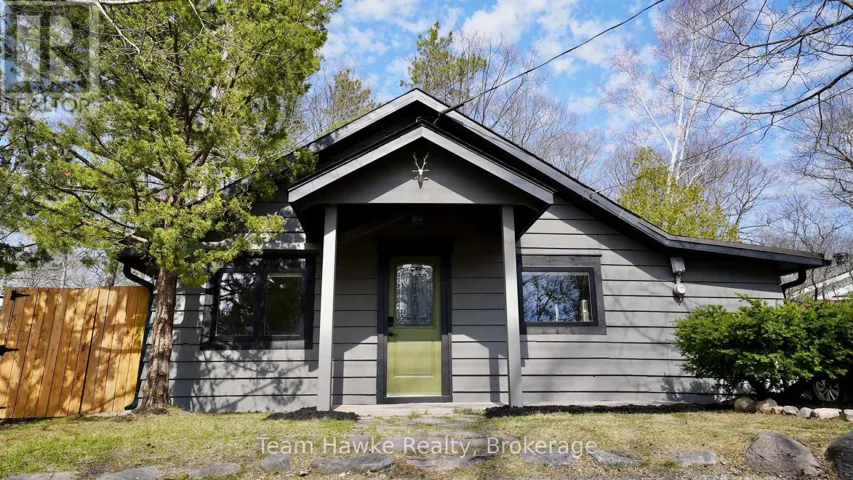 283 TINY BEACHES ROAD S, Tiny, Ontario L0L2J0