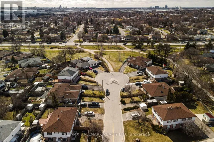 15 DALTON PLACE, Brampton (Southgate), Ontario L6T1N6