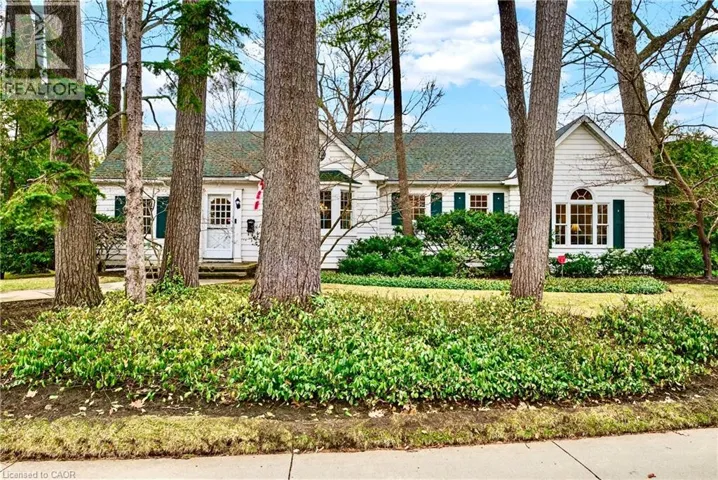 3046 SOUTH Drive, Burlington, Ontario L7N1H2