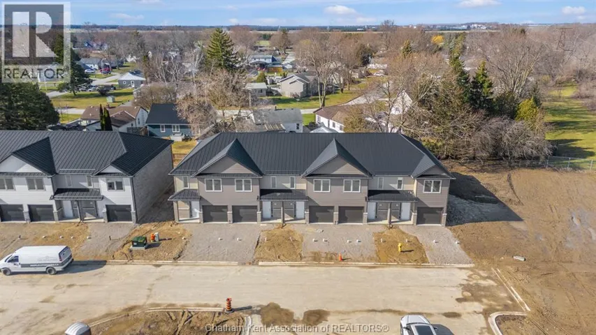 7 MAGNOLIA LANE Unit# 16, Chatham, Ontario N7M0T3
