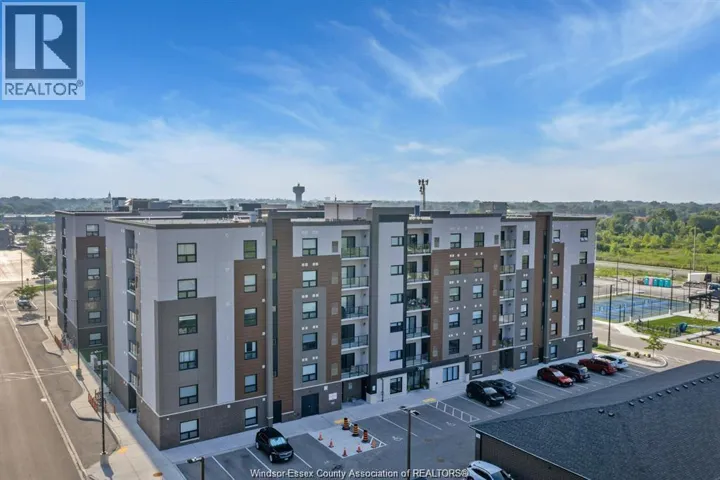 728 BROWNSTONE DRIVE Unit# 403, Lakeshore, Ontario N9K0C4