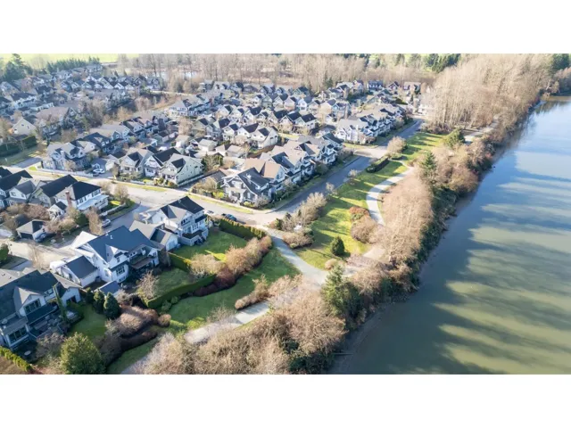 23066 BEDFORD TRAIL, Langley, British Columbia V1M4G6
