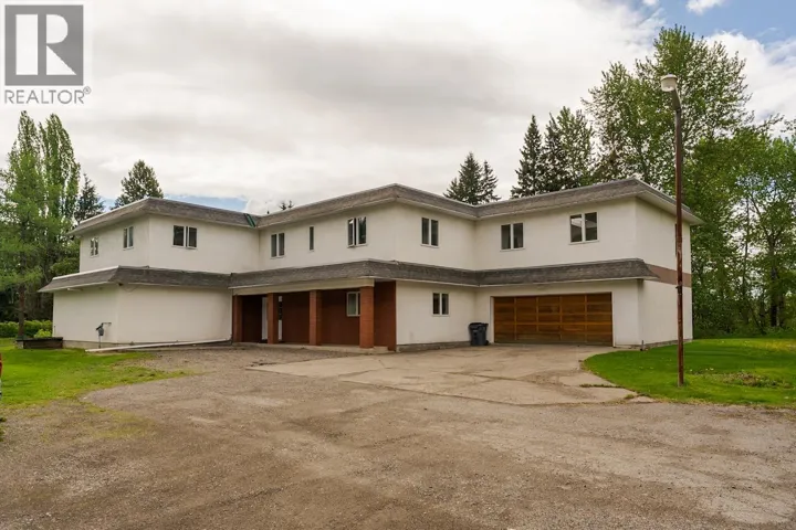 540 CUTBANK ROAD, Prince George, British Columbia V2K5P4